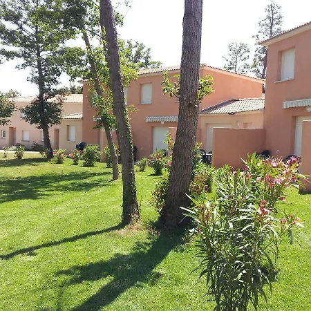 Holiday Villas De Melody.6 Santa-Maria-Poggio (Corsica)